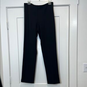 Adrienne Vittadini Black Straight Leg Pants with Streamlined Fit size 8.